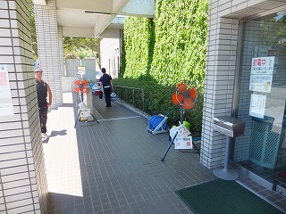 ミストシャワーつき扇風機