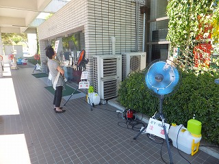 ミストシャワーつき扇風機