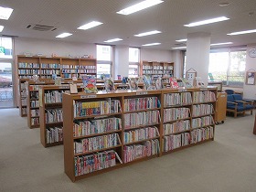 図書室全景の写真