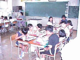 アジサイ交流給食