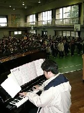 ミニコンサート演奏中